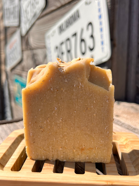 Oat & Honey Goat's Milk Soap Bar